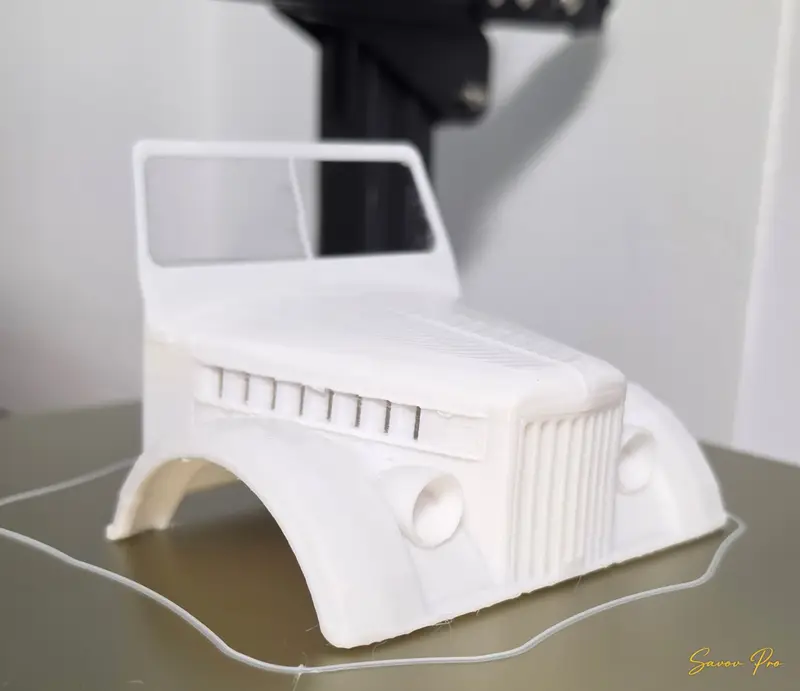 3D принтиран макет на ретро камион