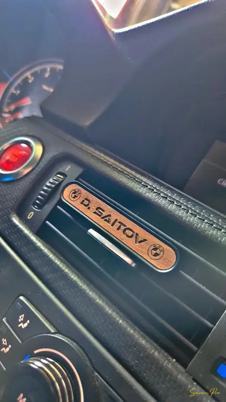 Дървен аксесоар за кола с лога BMW